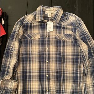 Men’s button down shirt size L never worn